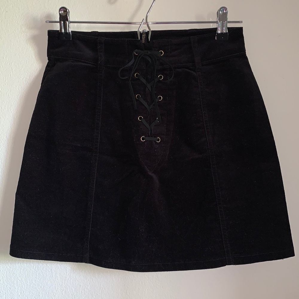 Forever 21 Velvet Faux Suede Lace-up Mini Skirt - Picture 6 of 10